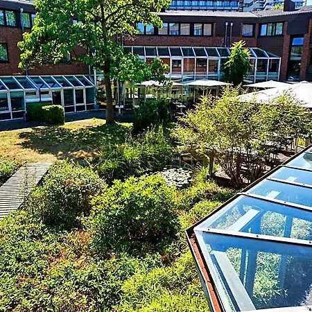 Gustav-stresemann-institut 3*