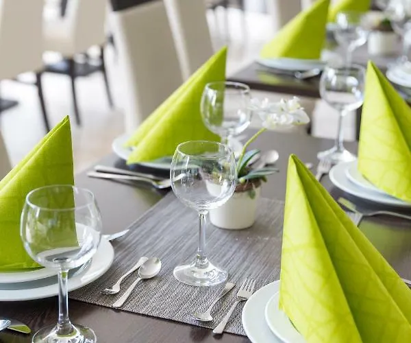 Hotell Gustav-stresemann-institut 3*